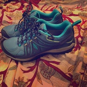 Like new hiking shoes 👟⛰